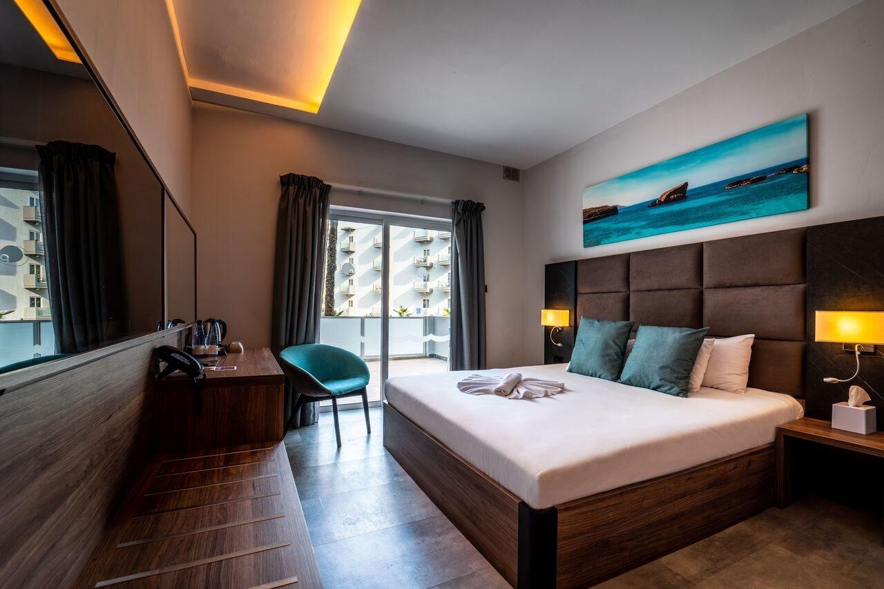 Bora Bora Ibiza Malta - Music - Adults Only 18 Hotel 4*